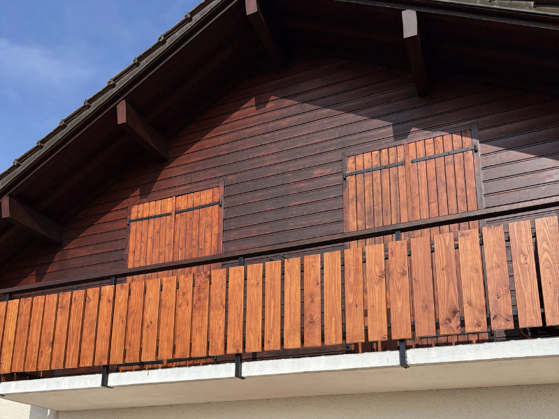 Peinture des boiseries et changements de planches de bois